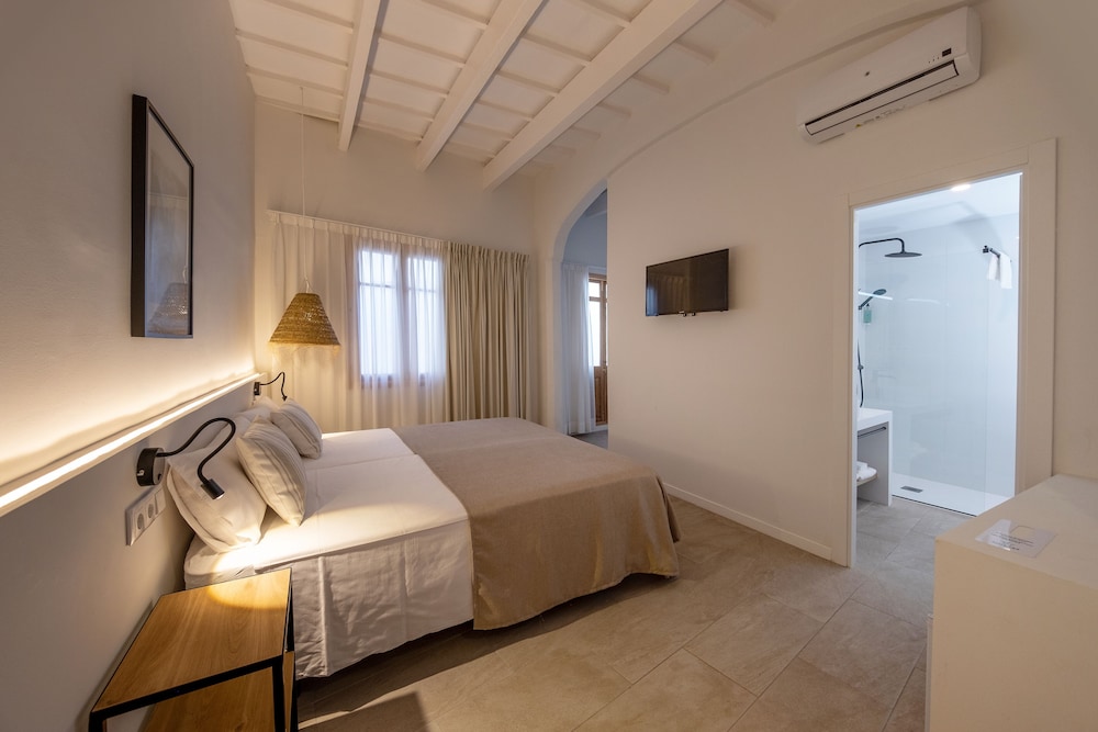 Ciutadella de Menorca Vacations - Hotel Tres Tocs - Property Image 25
