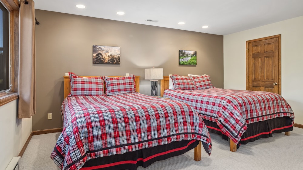 Cascade Mountain Home By Estes Park Homes 6 Bedroom Home