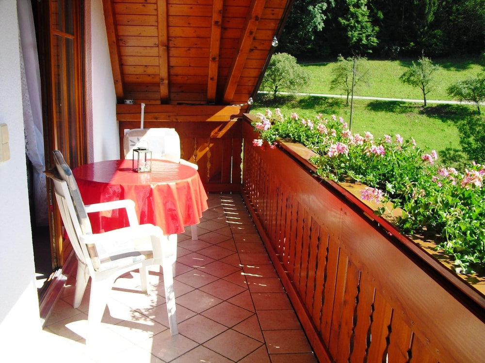 Farmhouse Escape in Hofstetten