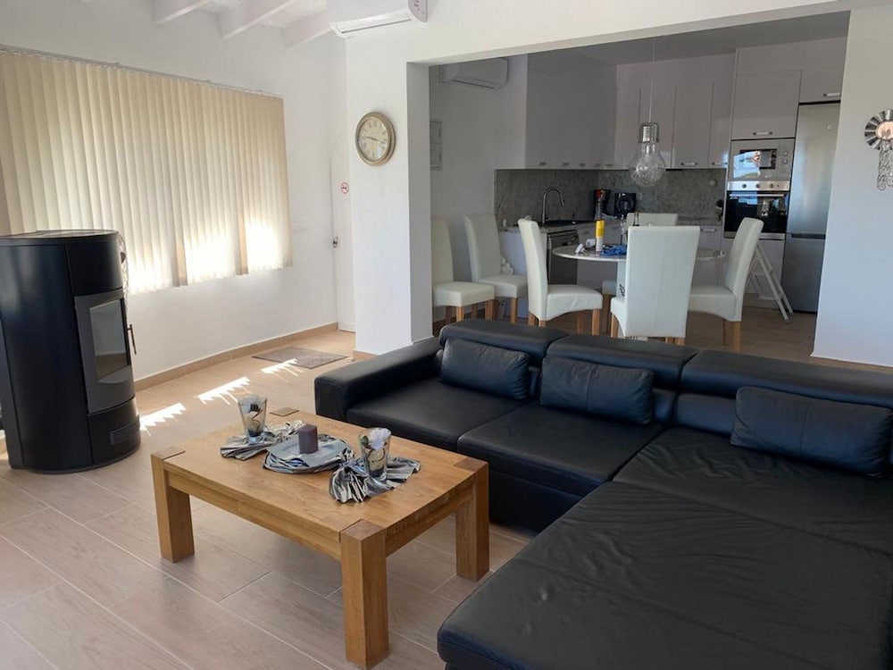 Villa Emilia 8 Personas