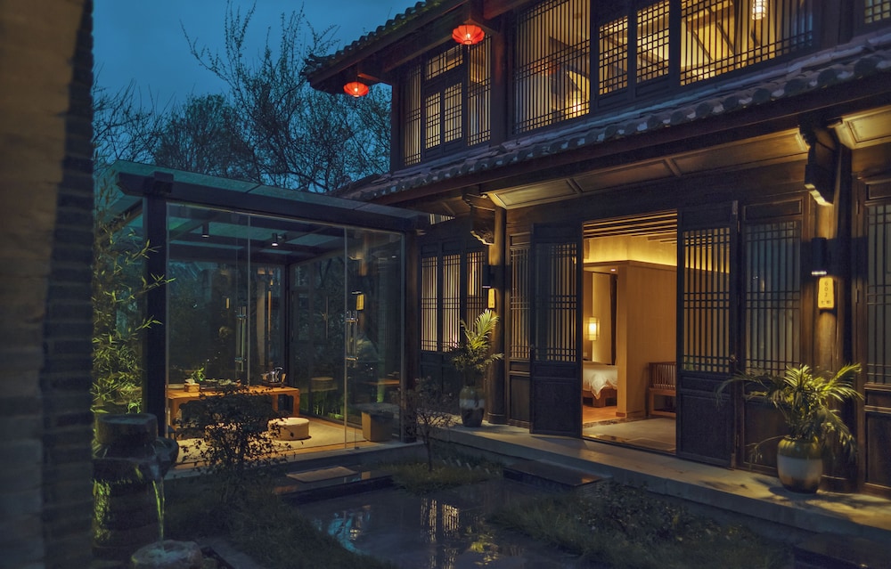 Lijiang Qilu Garden Hotel photo 87 of 96