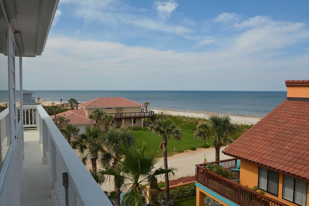 Just Beachy A Luxury Retreat Sleeps 12 3 Levels With Elevator- Perfect for 1-3 Families