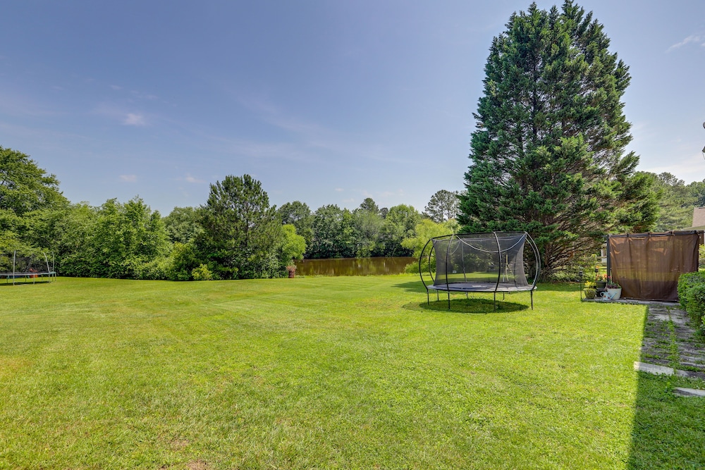 Powder Springs Getaway - Patio & Lake Access! view 4
