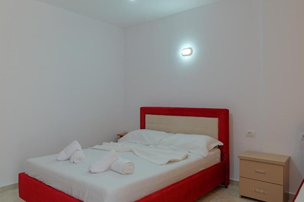 Vila Xhovani