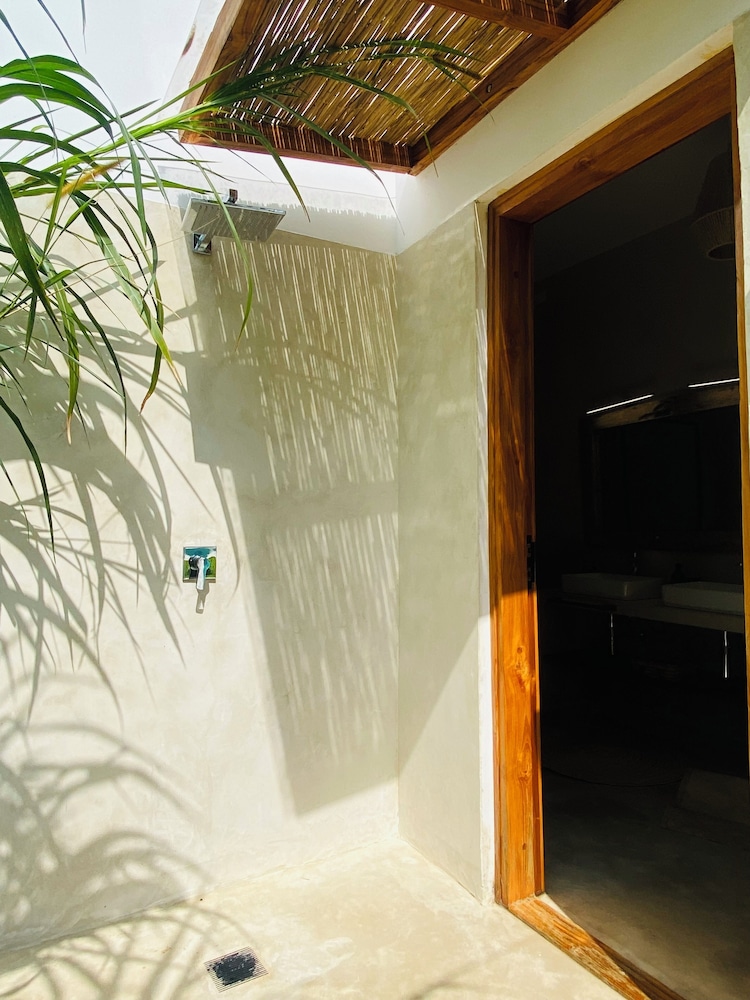 Luxury Lions Villas Zanzibar - with Private Cook&Infinity Pools