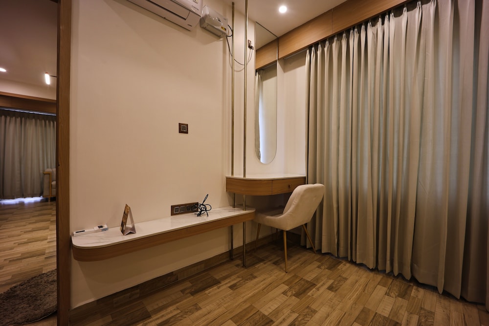 Pride heritage hotel