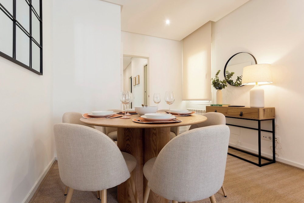 Exclusive 4BD Apartment. Abada