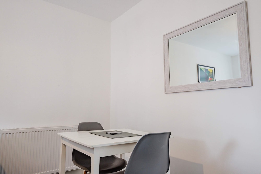 Host Stay Bromyard Flat 3