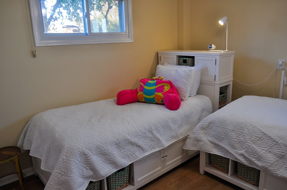 Sunray Cottage by Topsail Realty