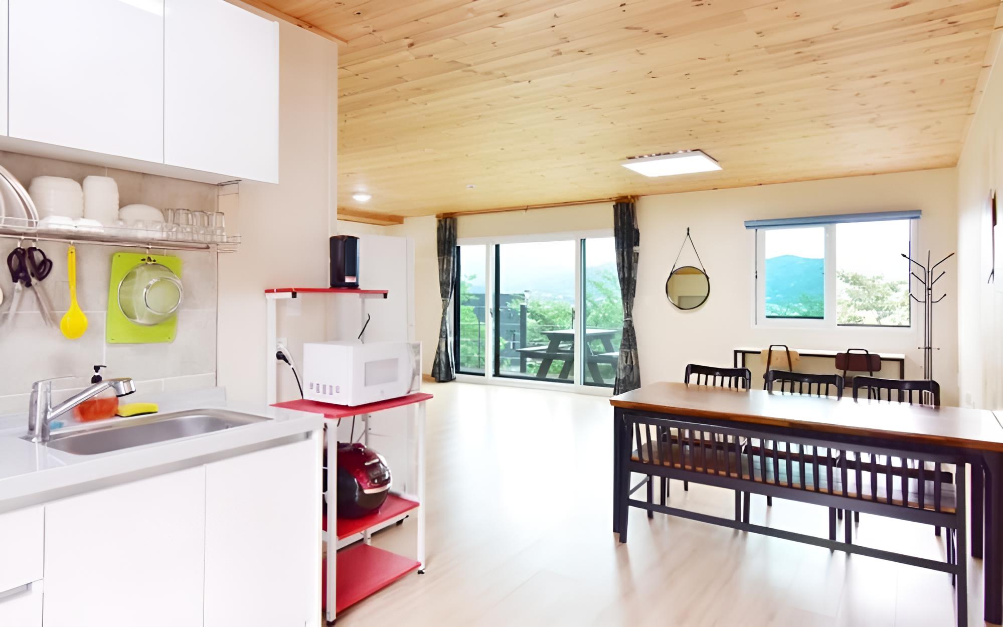 Gyeongju Hay Day House Pension view 3