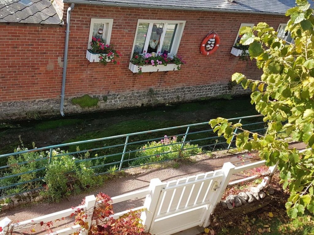 Belle Rive Comfortable Holiday Residence