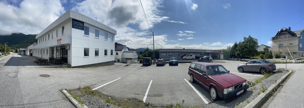 Alesund Vacations - Systra Hotel Svik - Property Image 12