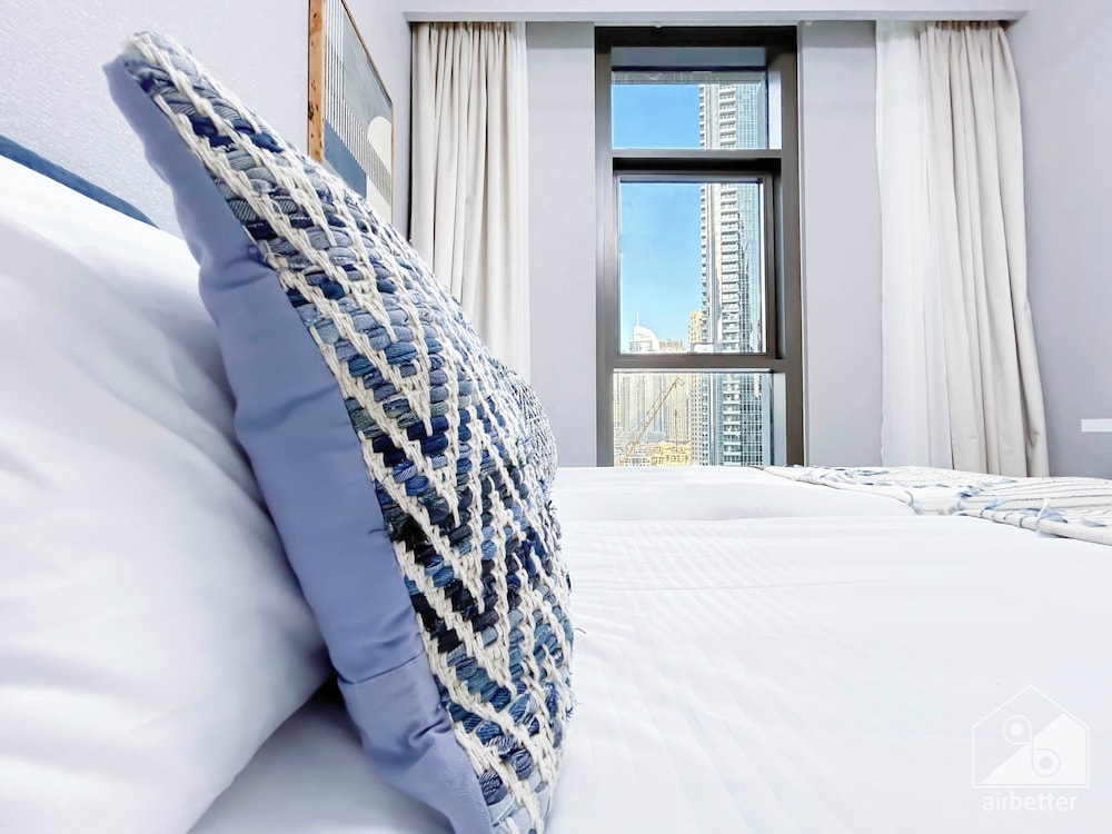 Luxurious 4B Balcony & Views Burjcrown Downtown