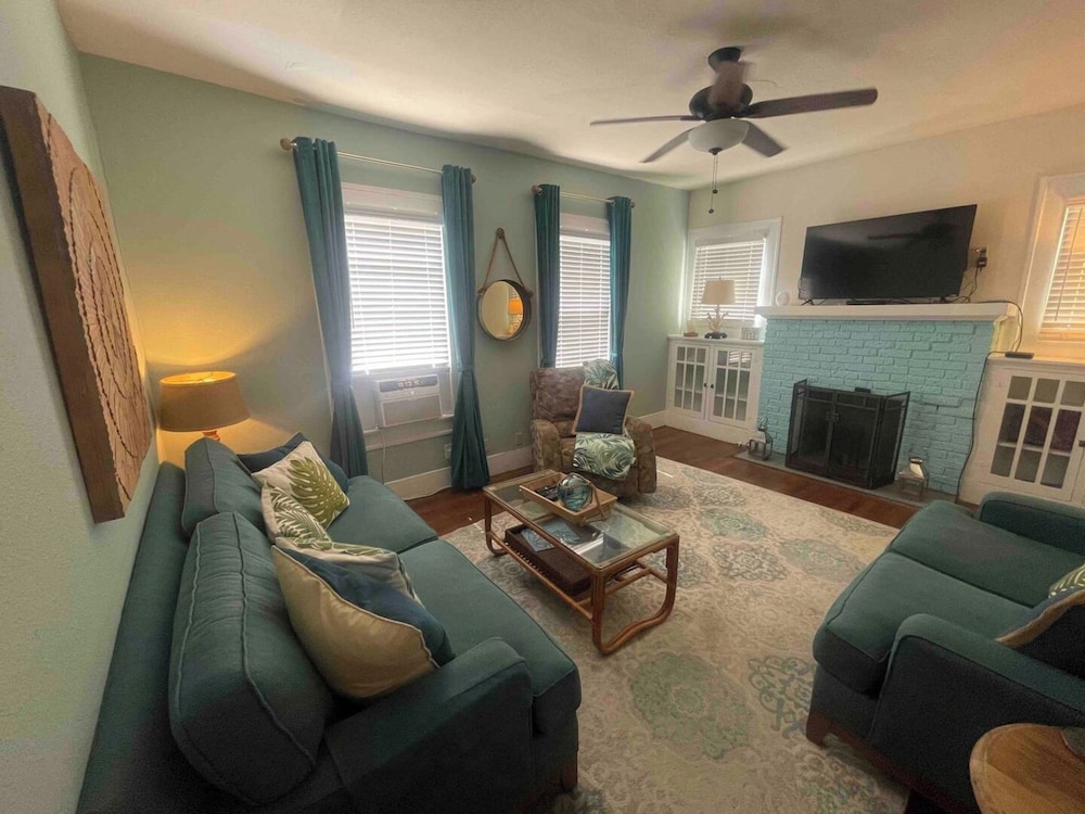 1BR Apartment in Historic Galveston