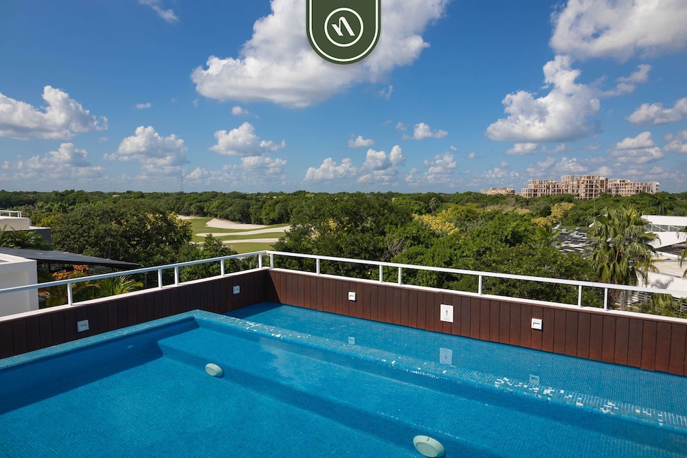 Nick Price Residences A 206