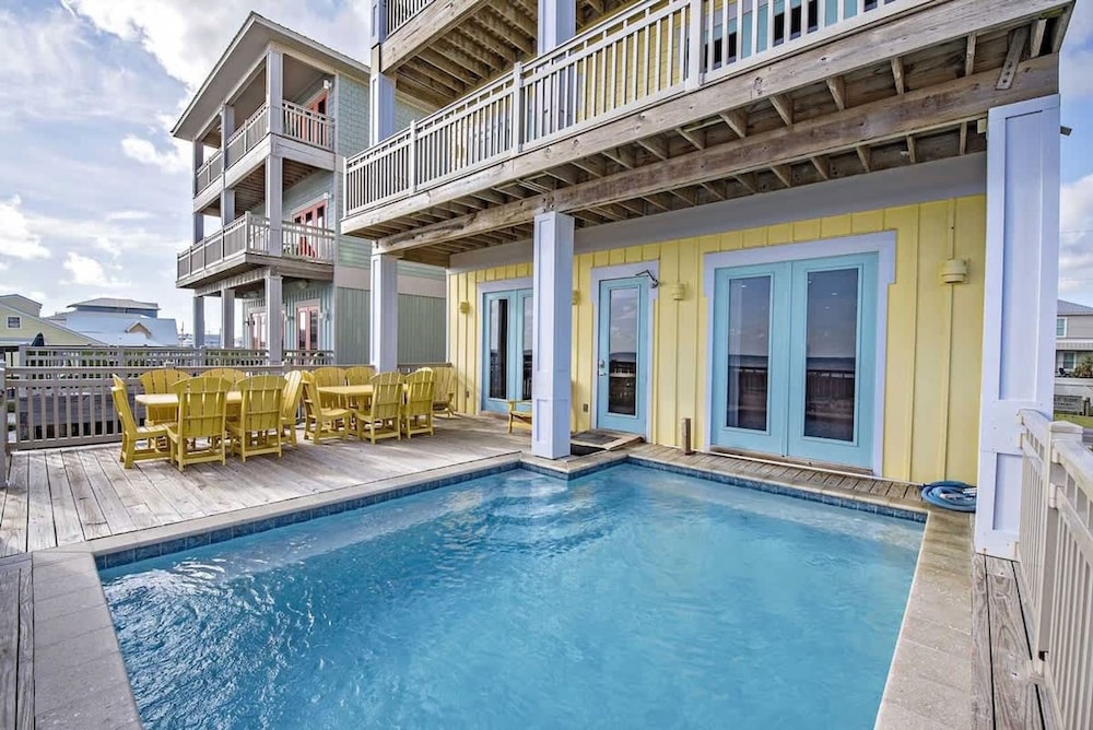 Beachfront 8bedrooms Lemonshello