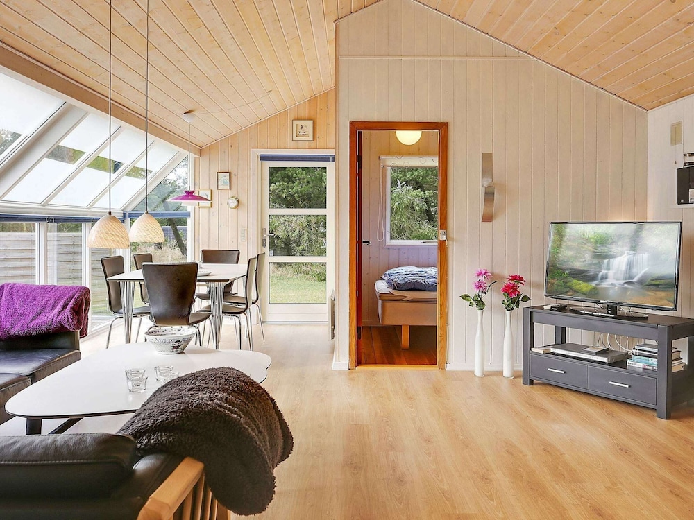 6 Person Holiday Home in Henne