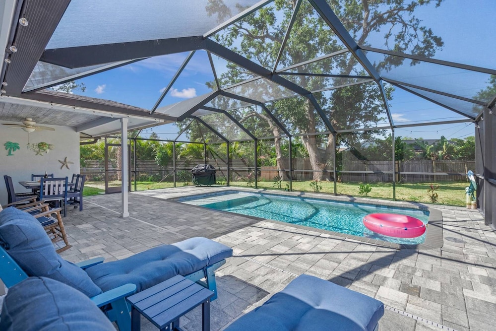 Silver Palm Retreat