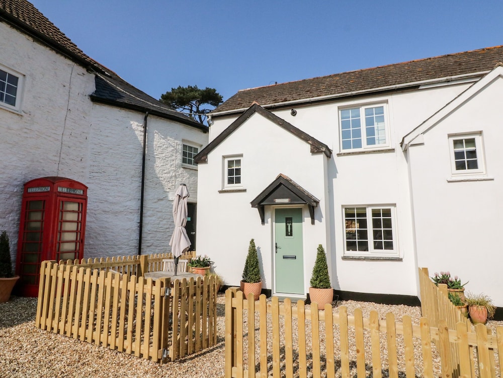 Ilfracombe Vacations - Swallow Cottage - Property Image 1