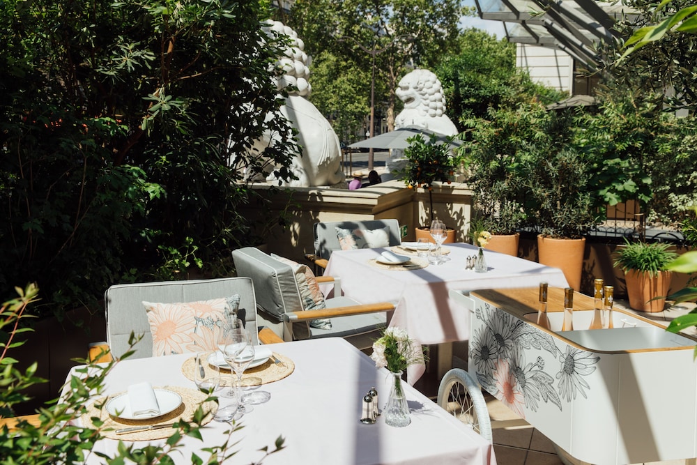 The Peninsula Paris