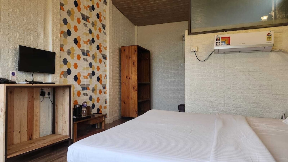 Astoria Lagoon Resort