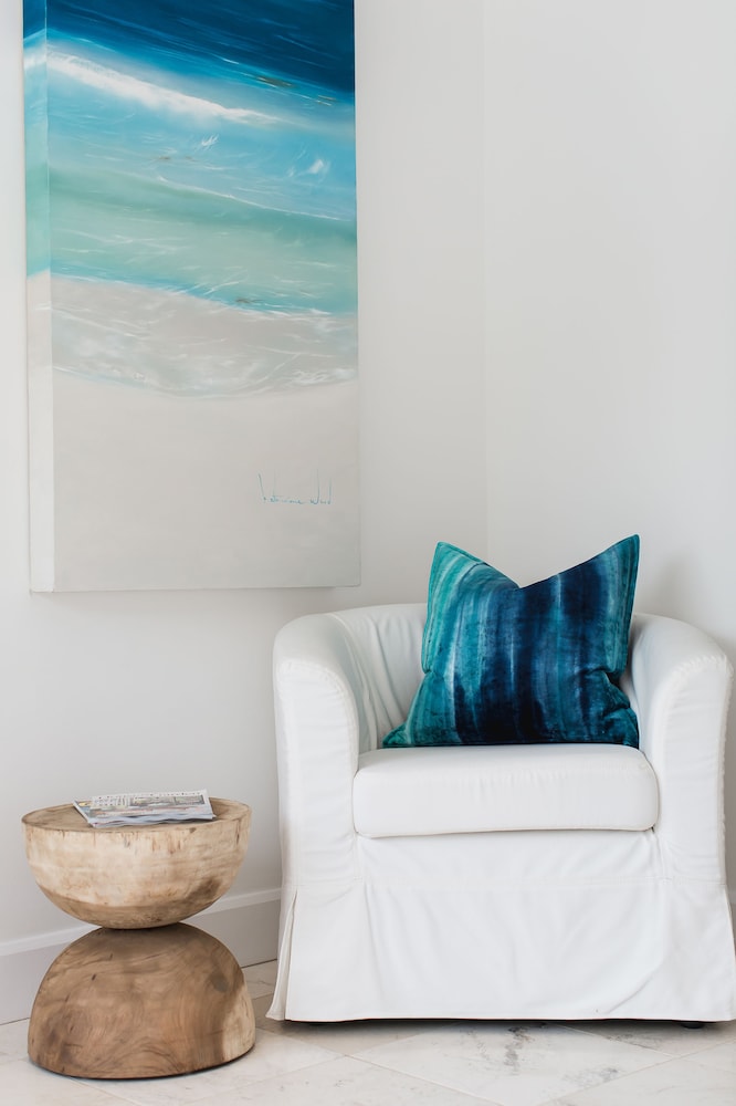 Amanzi Island Boutique Hotel