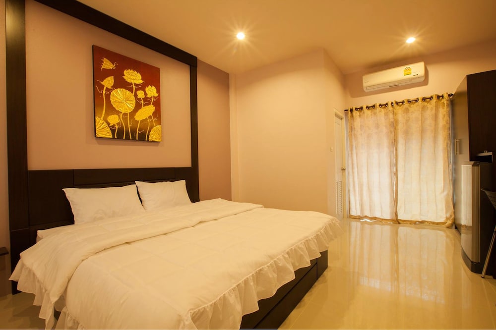 Chiang Kham Grand Villa