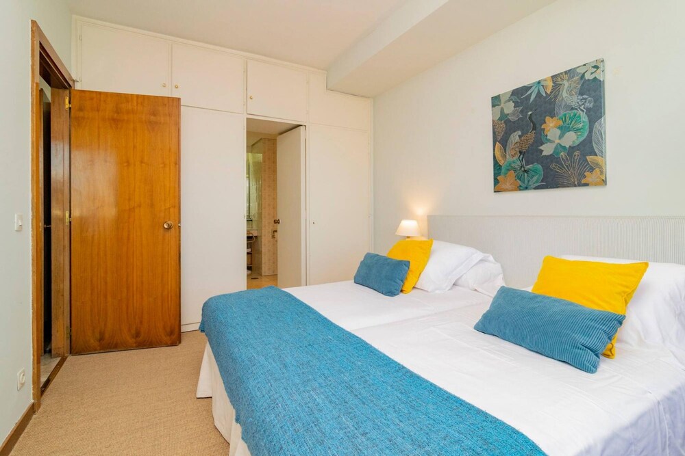 Colon 819 in Madrid With 1 Bedrooms and 1 Bathrooms