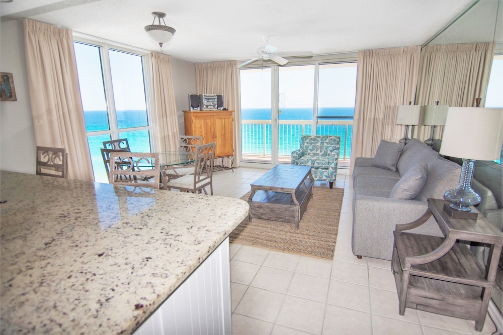 Pelican Beach Resort by Panhandle Getaways
