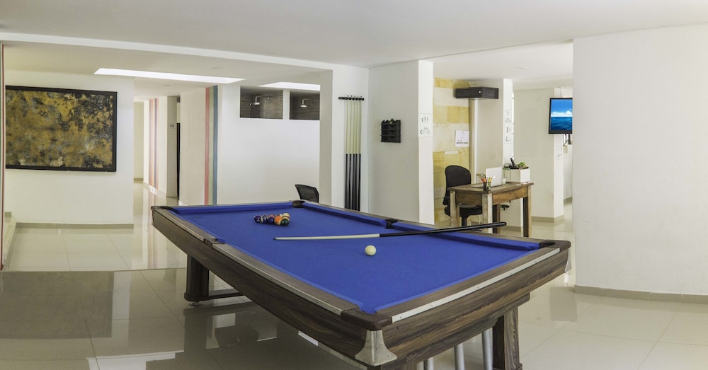 Color Hostel