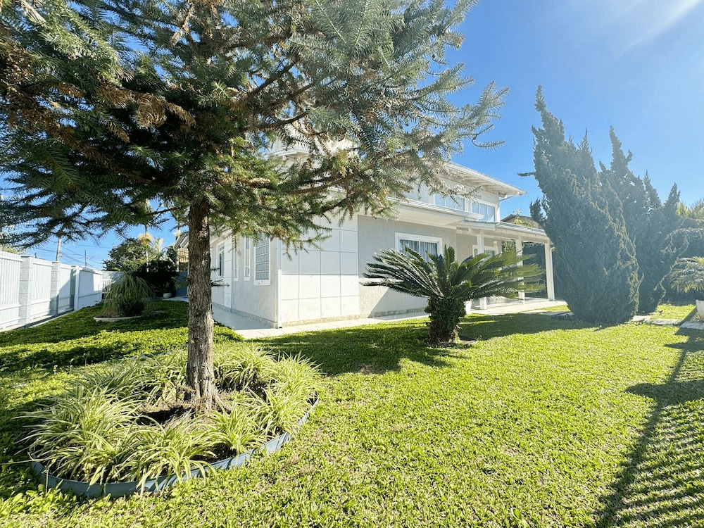 Casa Moderna e Aconchegante