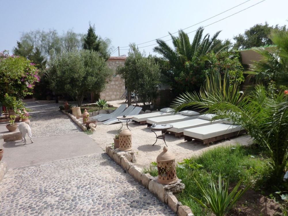 Welcome to Grenadine Town, Double Bedroom Spacious With Swimming Pool