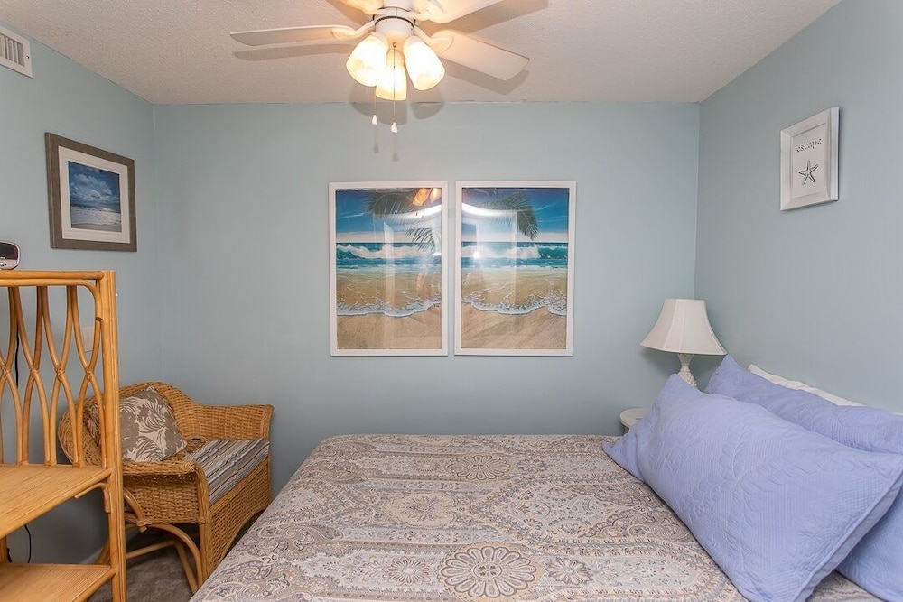 Royal Garden Resort 408 2 Bedroom Condo by RedAwning view 4