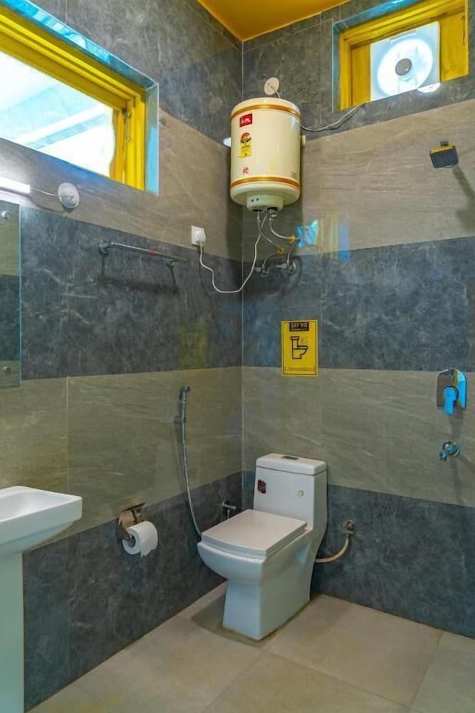 The Hosteller Kareri