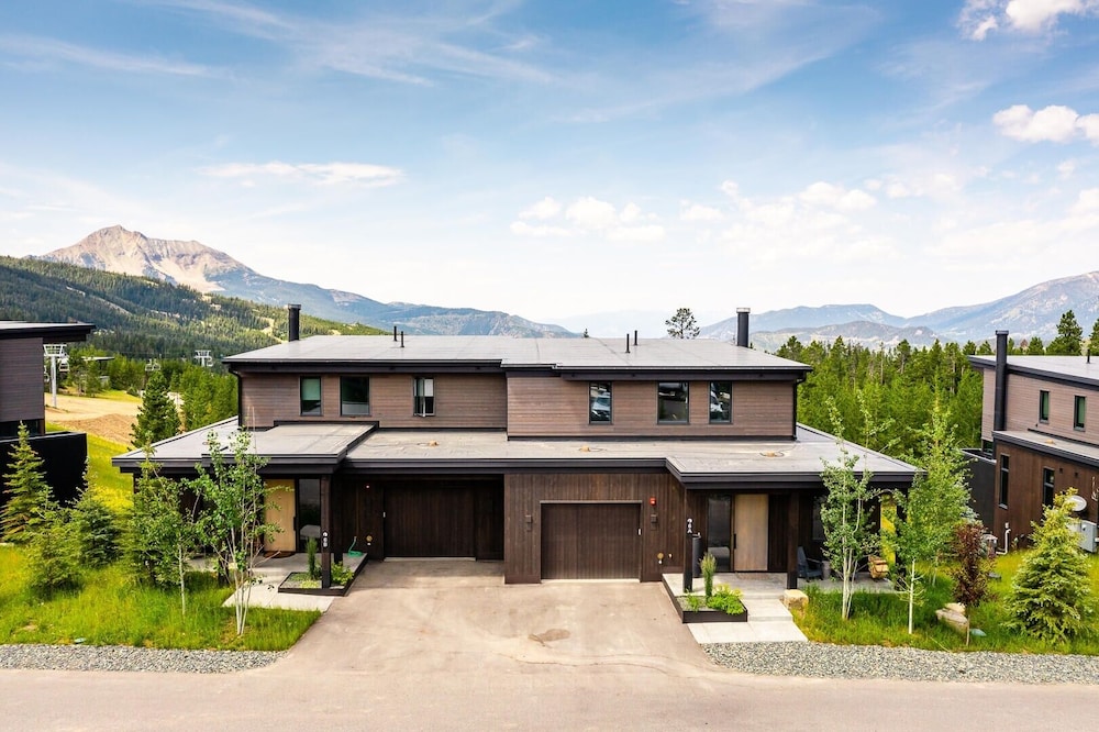 6b Treeline Springs 5 Bedroom Home by Moonlight Basin Lodging