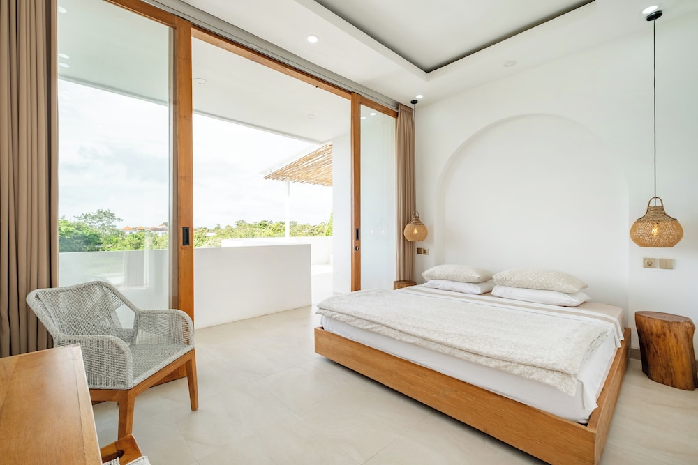 Tropical Modern Villa Amaya by OriVista