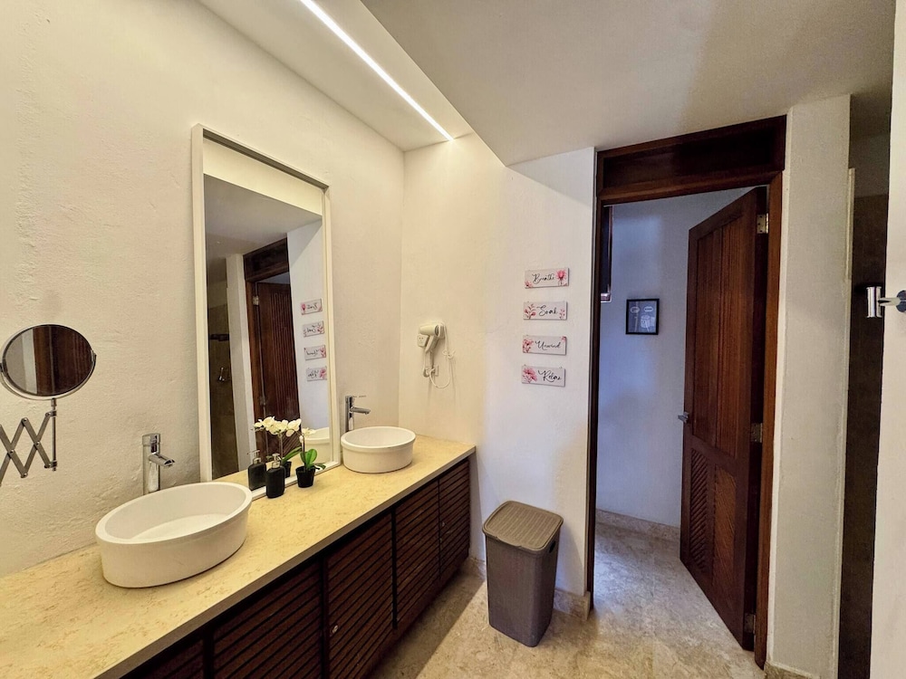 Luxurious Punta Cana Villa With Private Pool & Beach Access