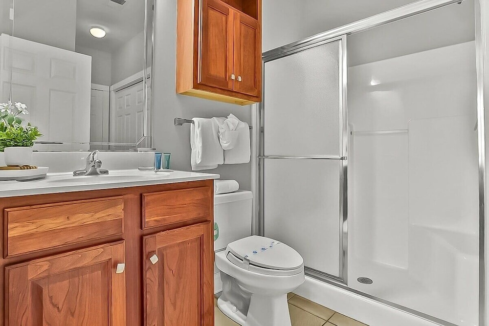 Magnolia Pointe Magnolia Lake 4820-303 2 Bedroom Condo