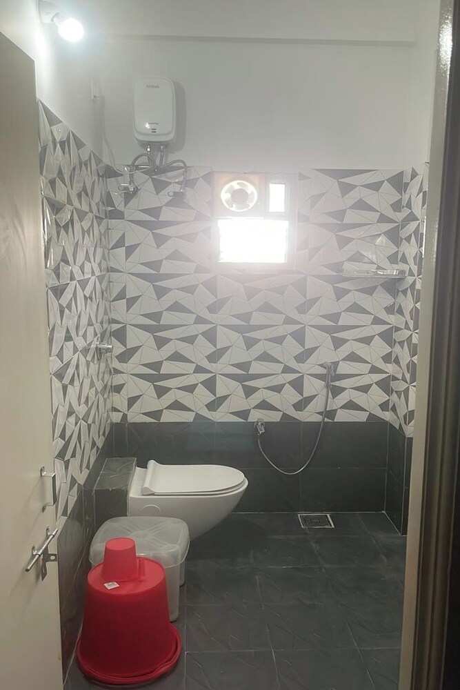 V & U Homestay Sadar