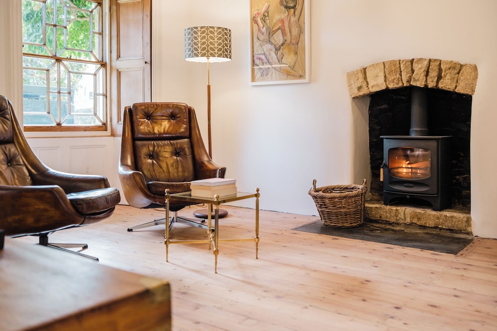 Historic 3 BD Cottage in the Cotswolds