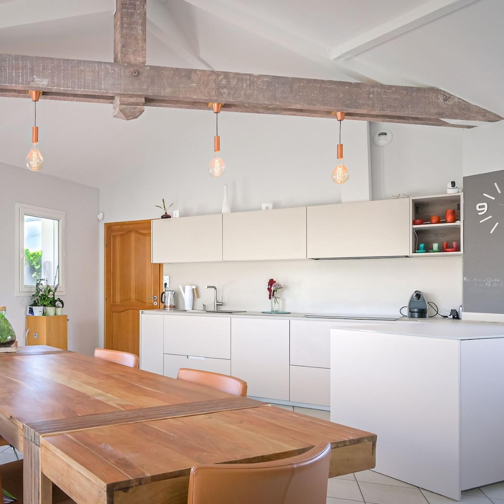 Maison Madalena With Pool Close to Ocean