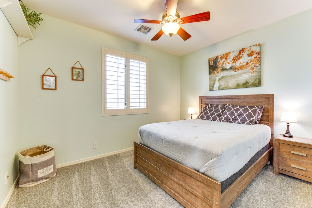 Lovely Casa Grande Home With Private Yard + BBQ view 3
