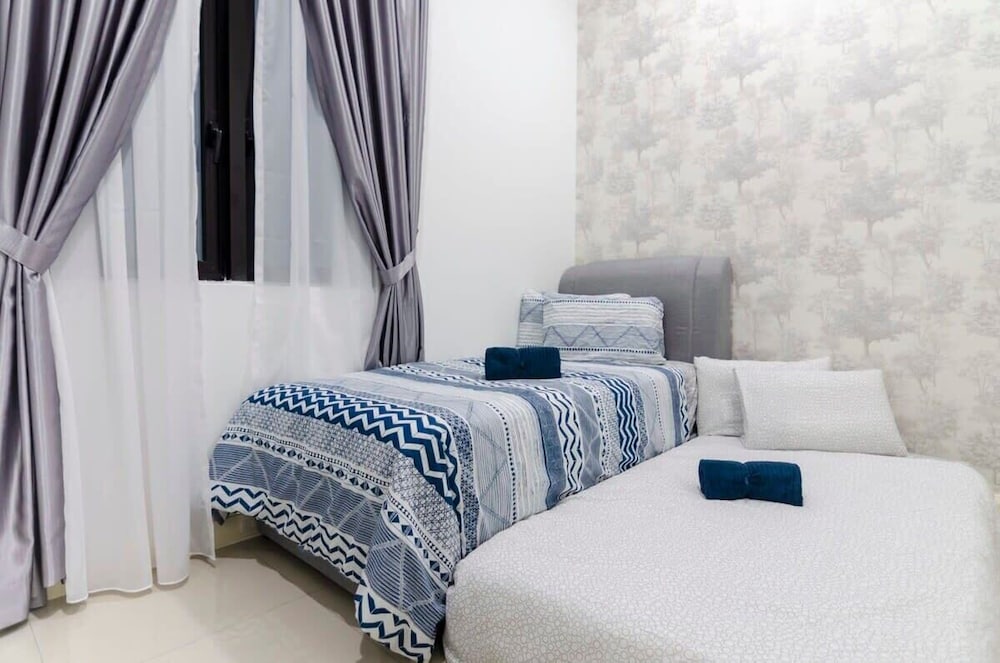 A Lovely 2BR D'pristine Suite Near Legoland