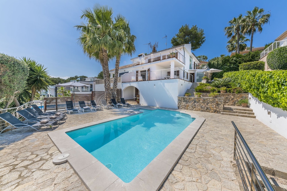 Villa Alcanada