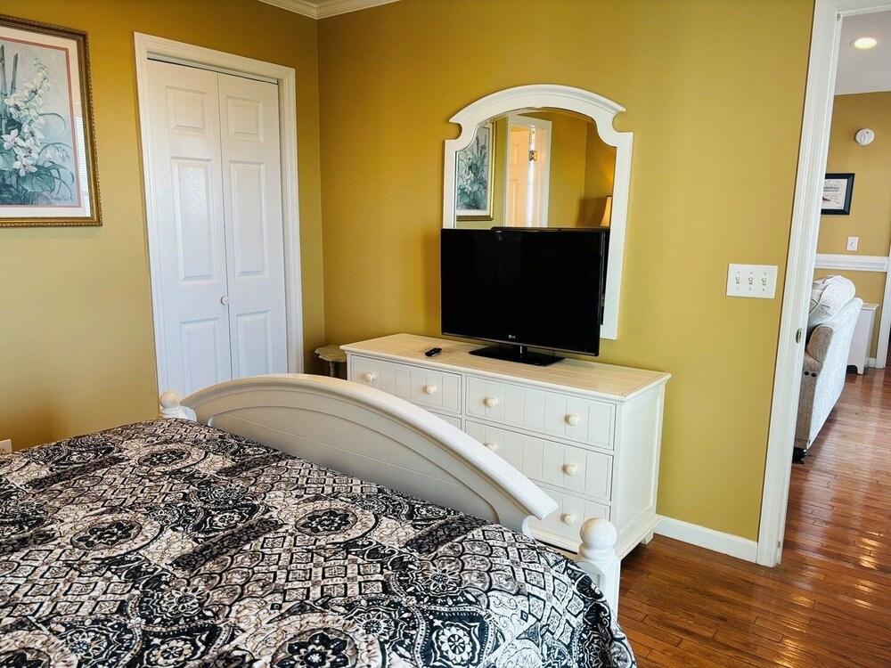 Sea Biscuit - 4 Br Home