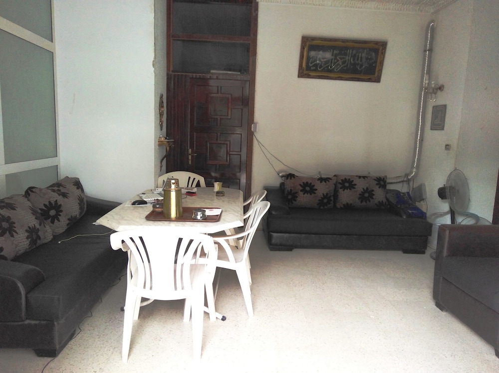 AliWali Room near Airport Tunis Carthage