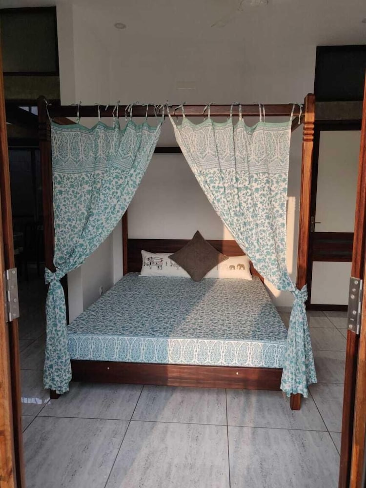 The Paperflower - A Wandertrails Stay view 3