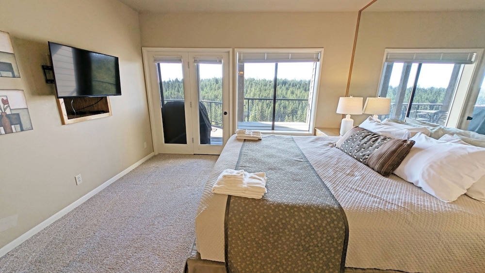 Mt Bachelor Village 324 A Sr 1 Bedroom Condo