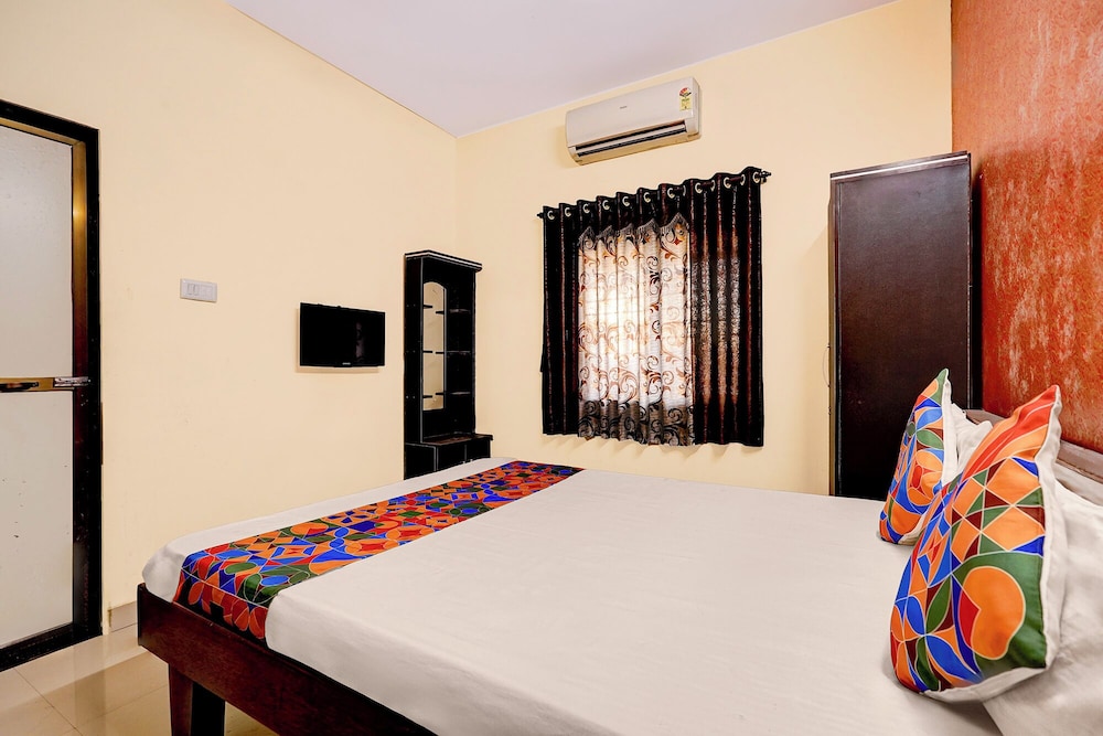 Fabhotel Seven Hills Inn