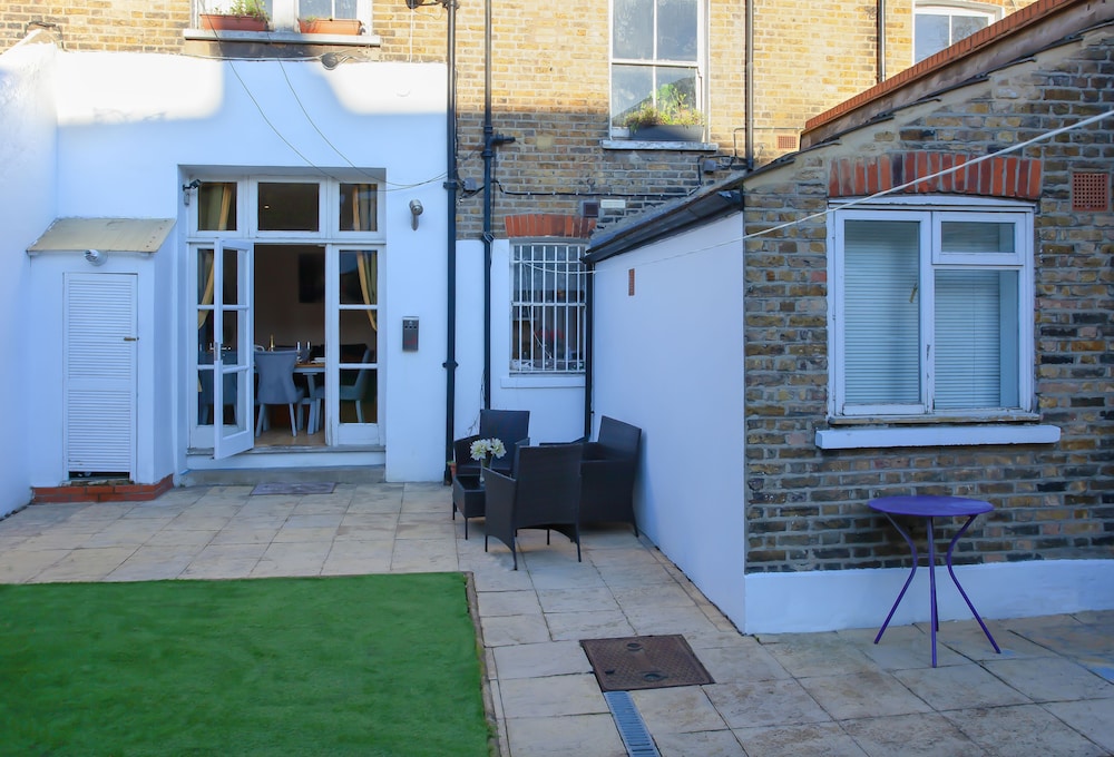 3 bed House Camberwell With Private Garden